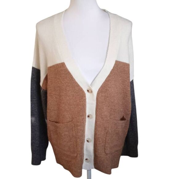 RED DRESS BOUTIQUE COZY COFFEE SHOP CARDIGAN GRAY, TAN, & CREAM SZ.M EUC.  WORN - Picture 3 of 8